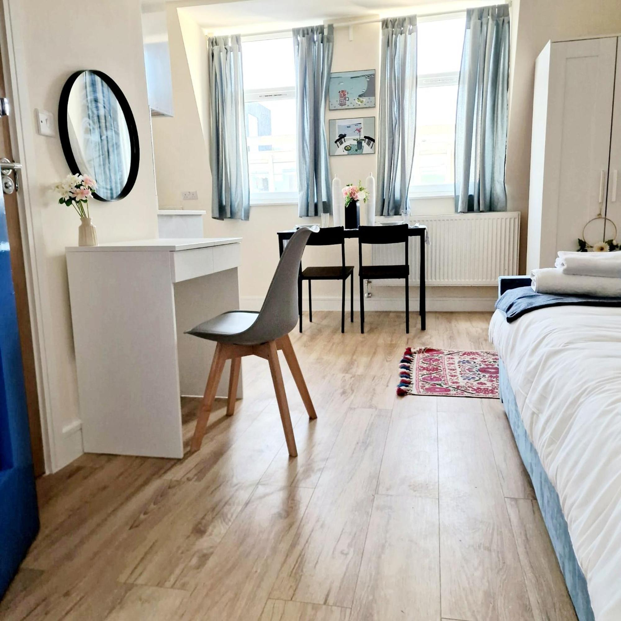 Crendon House Boutique Hotel High Wycombe Buckinghamshire Екстериор снимка