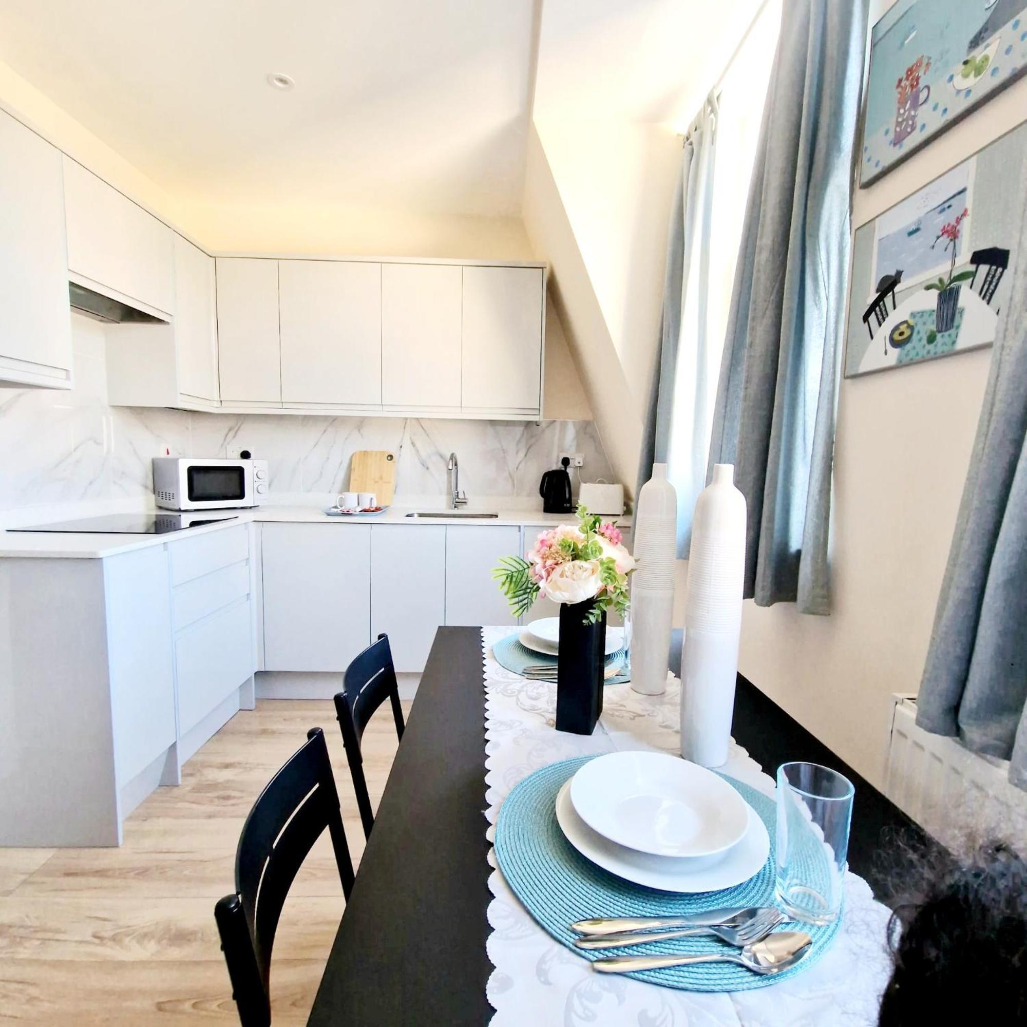 Crendon House Boutique Hotel High Wycombe Buckinghamshire Екстериор снимка