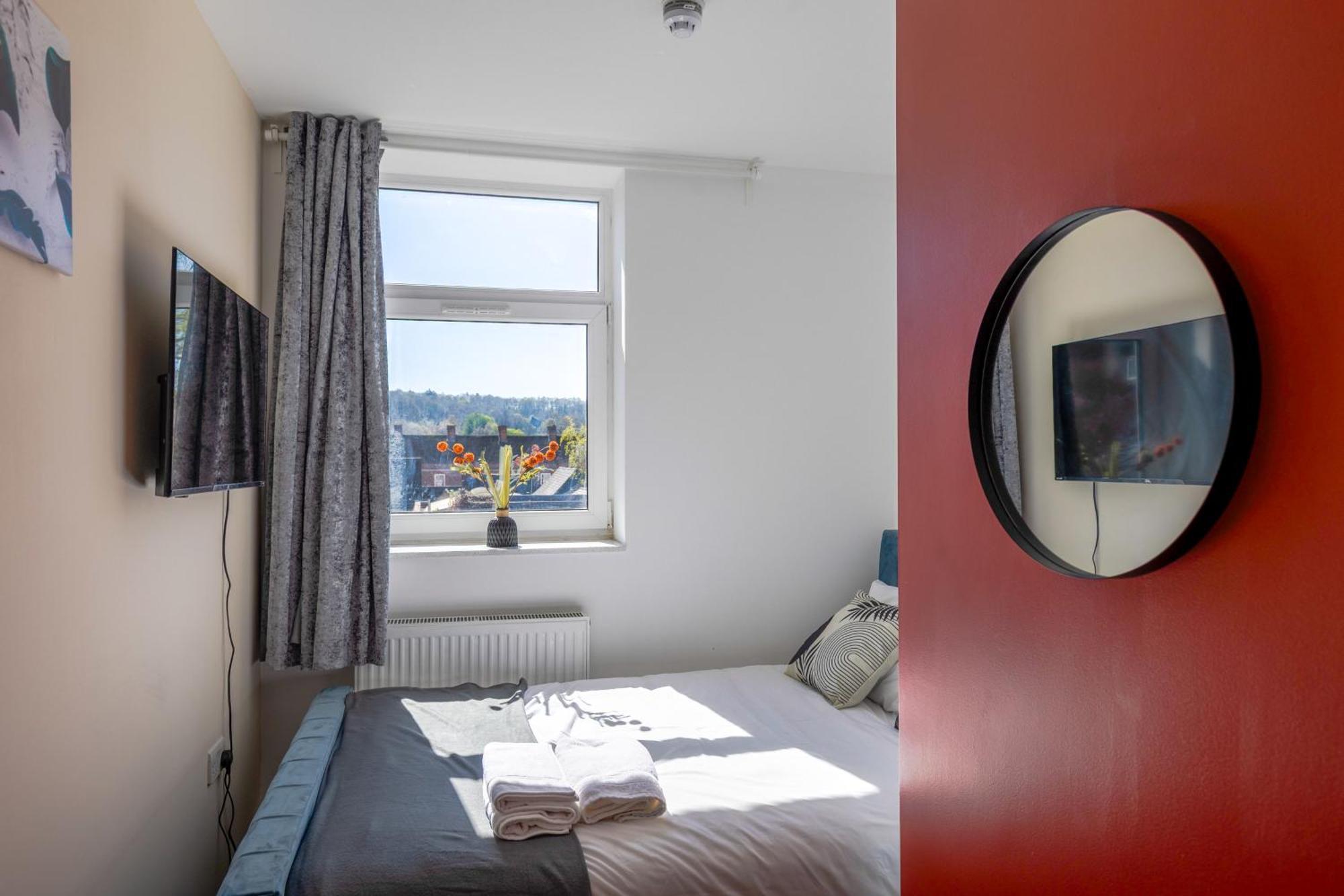 Crendon House Boutique Hotel High Wycombe Buckinghamshire Екстериор снимка