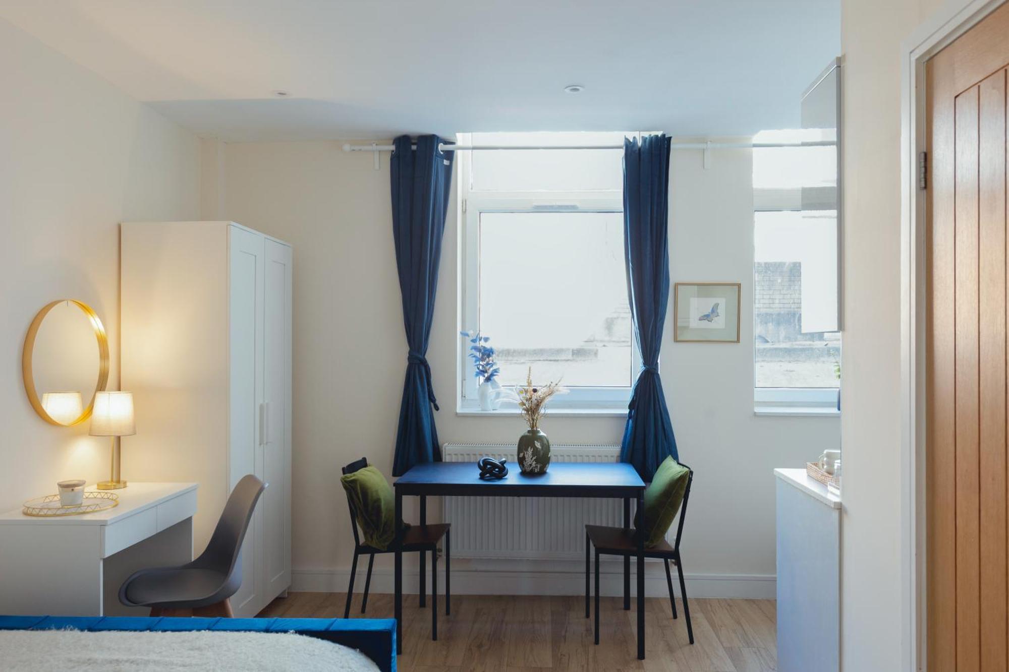 Crendon House Boutique Hotel High Wycombe Buckinghamshire Екстериор снимка