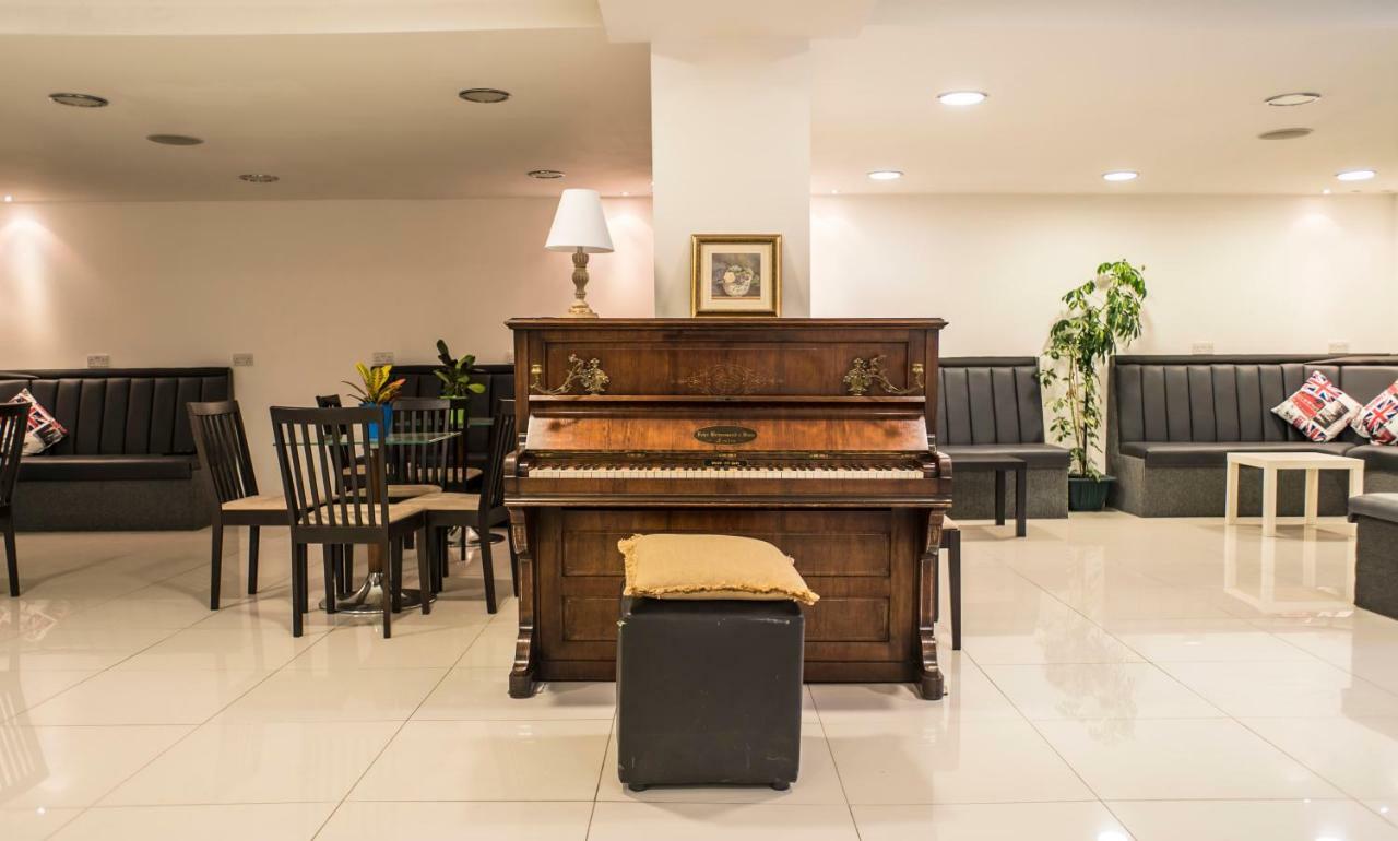 Crendon House Boutique Hotel High Wycombe Buckinghamshire Екстериор снимка